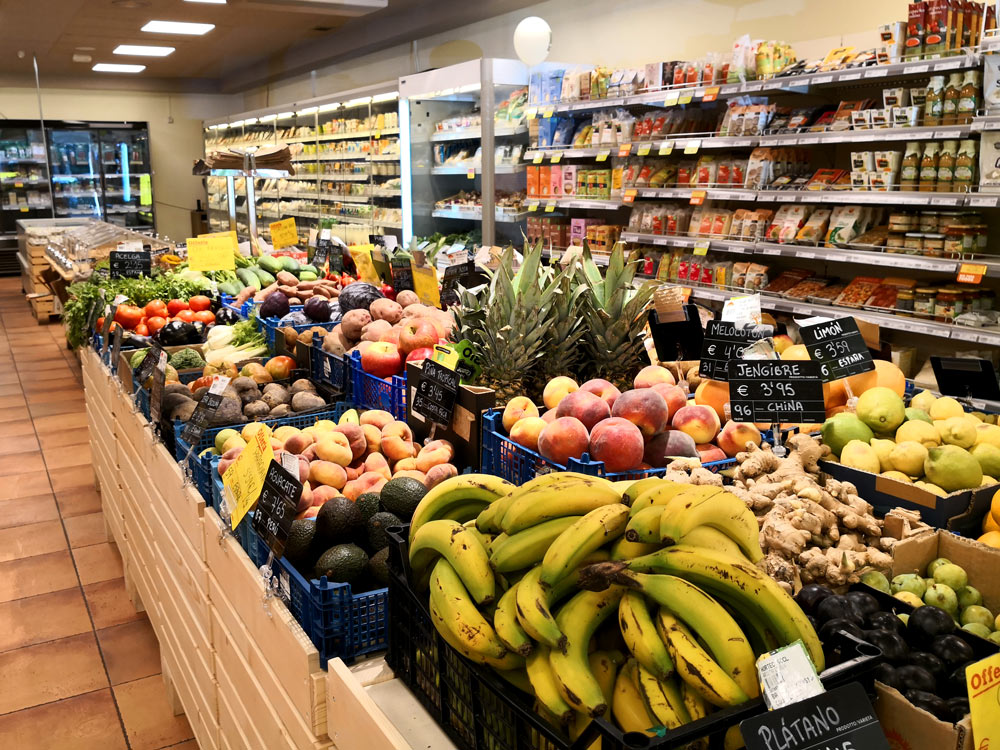 Alimentos y Bebidas